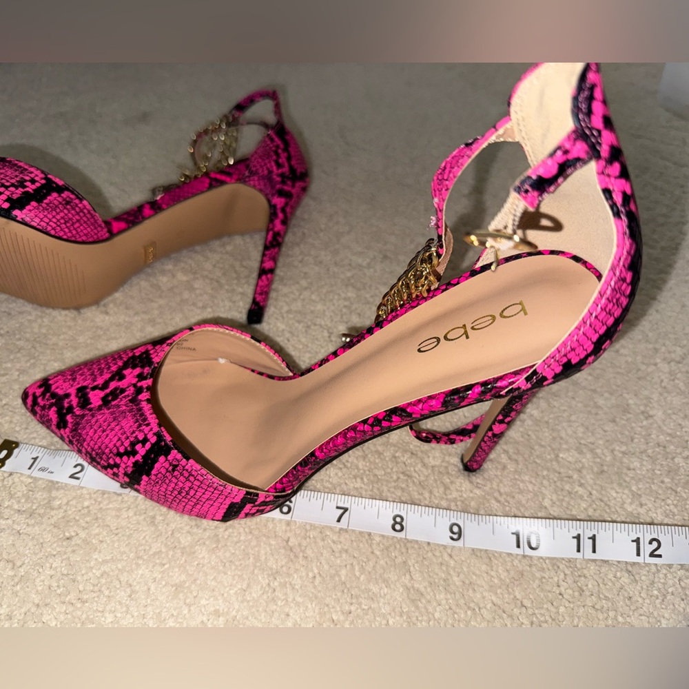 bebe Hot Pink Snake Print Pointed Toe Heels with Gold Chain - Picture 6 of 6